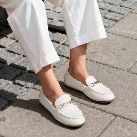 Dream Pairs Women White Faux Suede Arch Support Slip On Flat Loafers - Picture 3 of 9